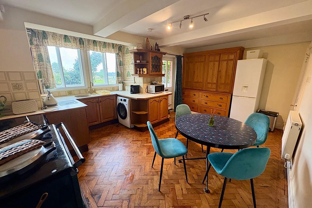 The Annexe, Downton Hall Downton, Shrewsbury, SY4 4PL Let Agreed